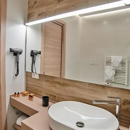 Giglio Di Mare 로사노