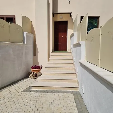 B&B Giglio Di Mare 로사노