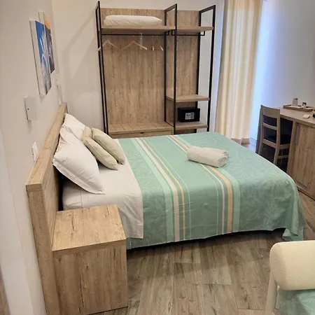 B&B Giglio Di Mare 로사노